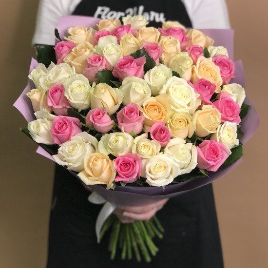 Розы Букет из роз нежный микс 51 шт. (60 см)