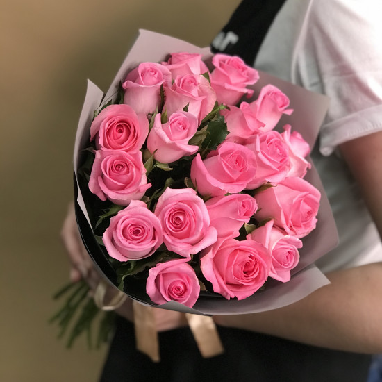 Розы Букет из 19 розовых роз (40 см)
