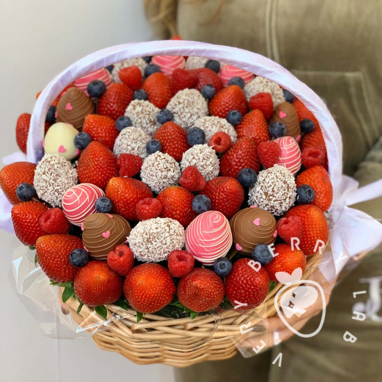 Корзина "Багровый свет"