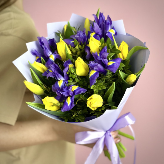 Ирисы Букет Весенний