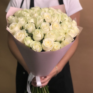 Розы Букет из 45 белых роз (60 см)