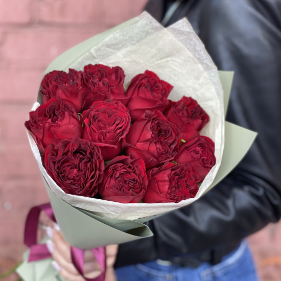 Пионовидная роза Букет из 11 красных пионовидных роз