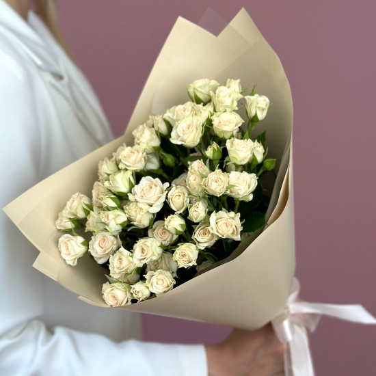 Кустовая роза Букет из 11 кустовых кремовых роз