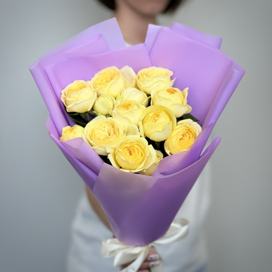 Кустовая роза Букет из 5 желтых кустовых пионовидных роз