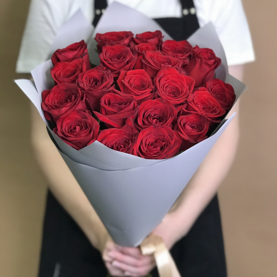 Розы Букет из 21 красной розы (70 см)