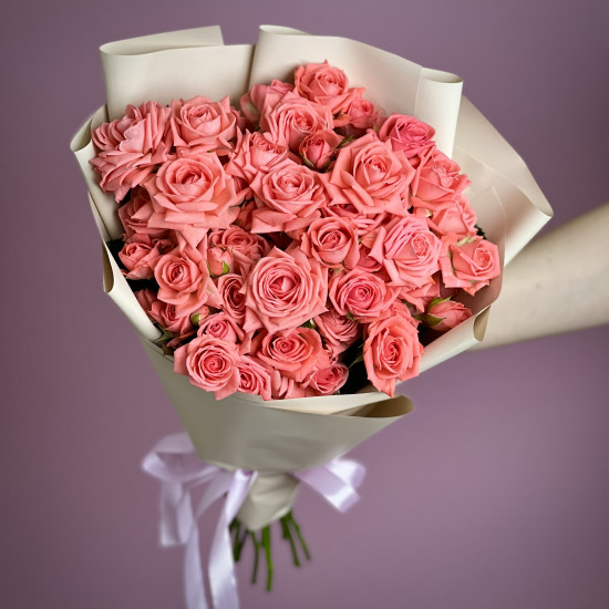 Кустовая роза Букет из 17 кустовых коралловых роз