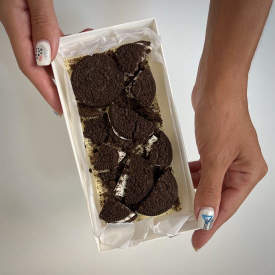 Шоколад белый "Орео" купить с доставкой в Москве