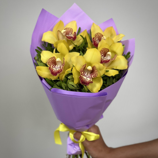 Орхидеи Букет из 5 желтых орхидей