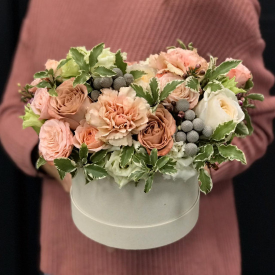 Цветы в коробке Вирджиния