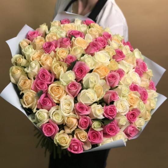 Розы Букет из роз нежный микс 101 шт. (70 см)