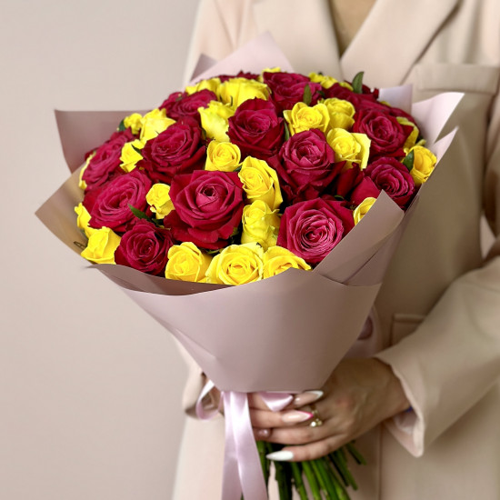 Букеты из роз Букет из 51 розы Ягодный микс