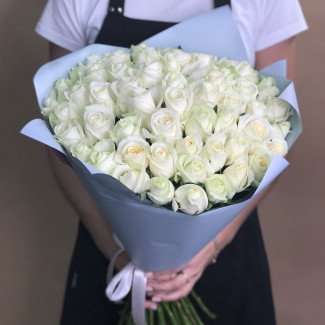 Розы Букет из 55 белых роз (60 см)