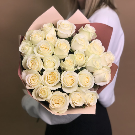 Розы Букет из 25 белых роз (60 см)