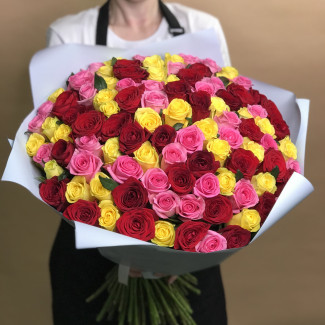 Розы Букет из роз яркий микс 101 шт. (70 см)