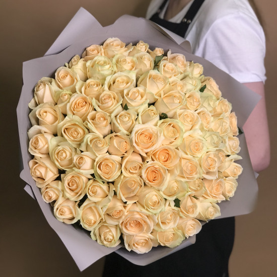 Розы Букет из 75 кремовых роз (60 см)