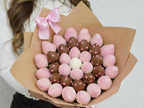 Букет из клубники в шоколаде Дыхание люб...