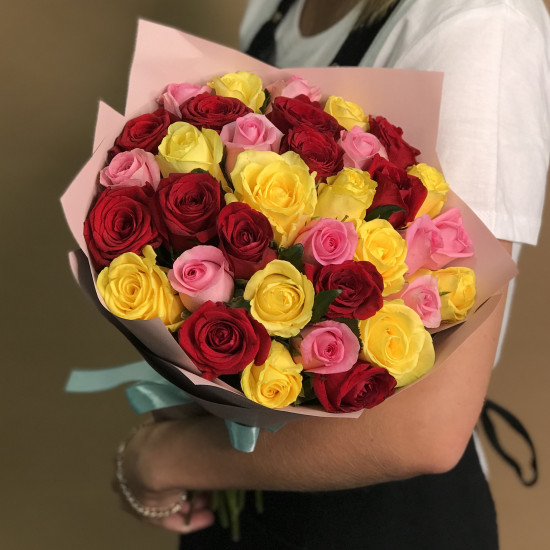 Розы Букет из роз яркий микс 35 шт. (60 см)