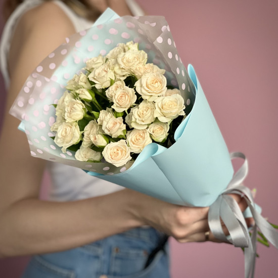 Кустовая роза Букет из 7 кустовых кремовых роз