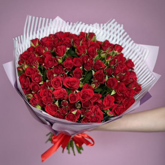 Кустовая роза Букет из 51 кустовой красной розы
