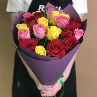 Букеты из роз Букет из 21 розы (70 см)