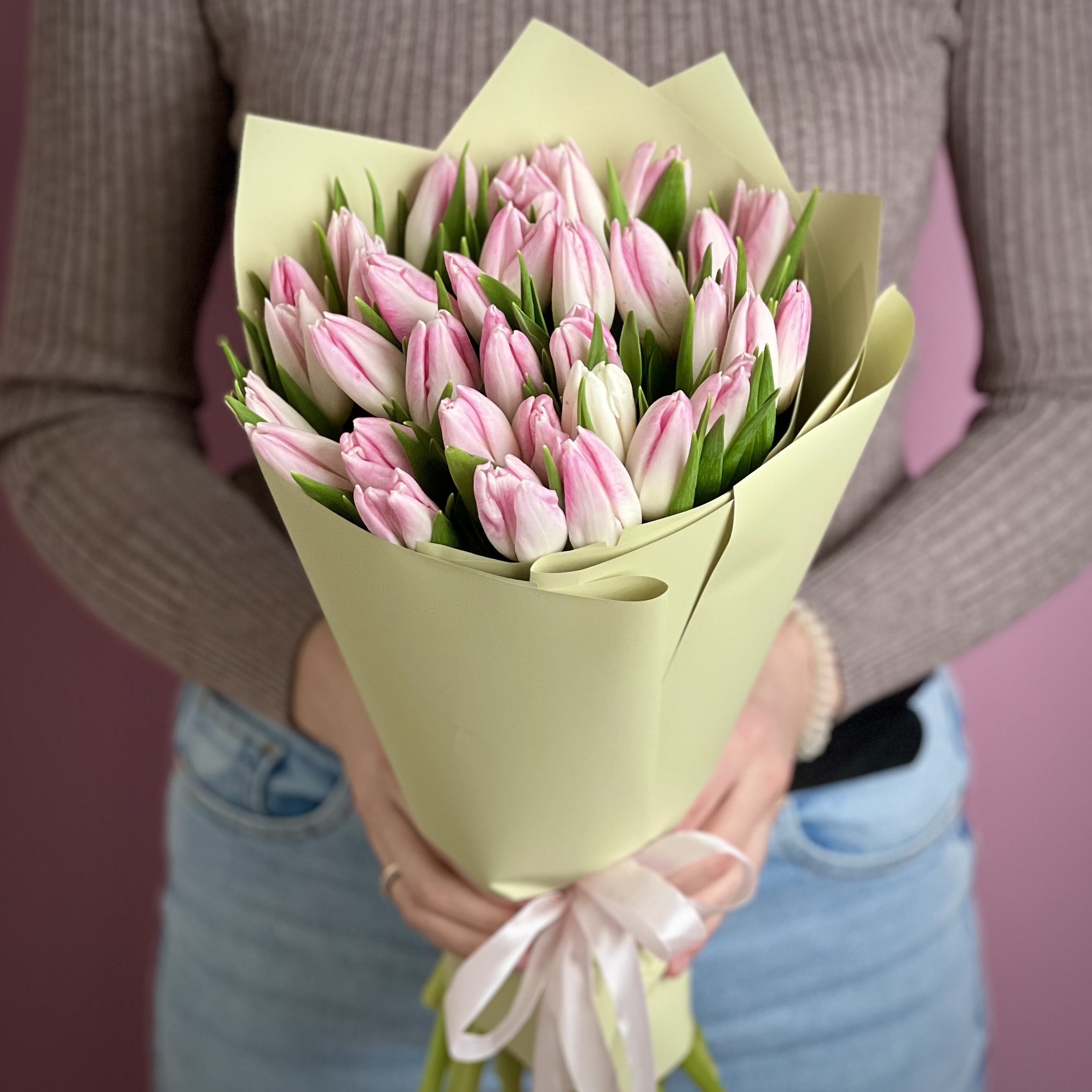 Тюльпаны Букет из 35 розовых тюльпанов