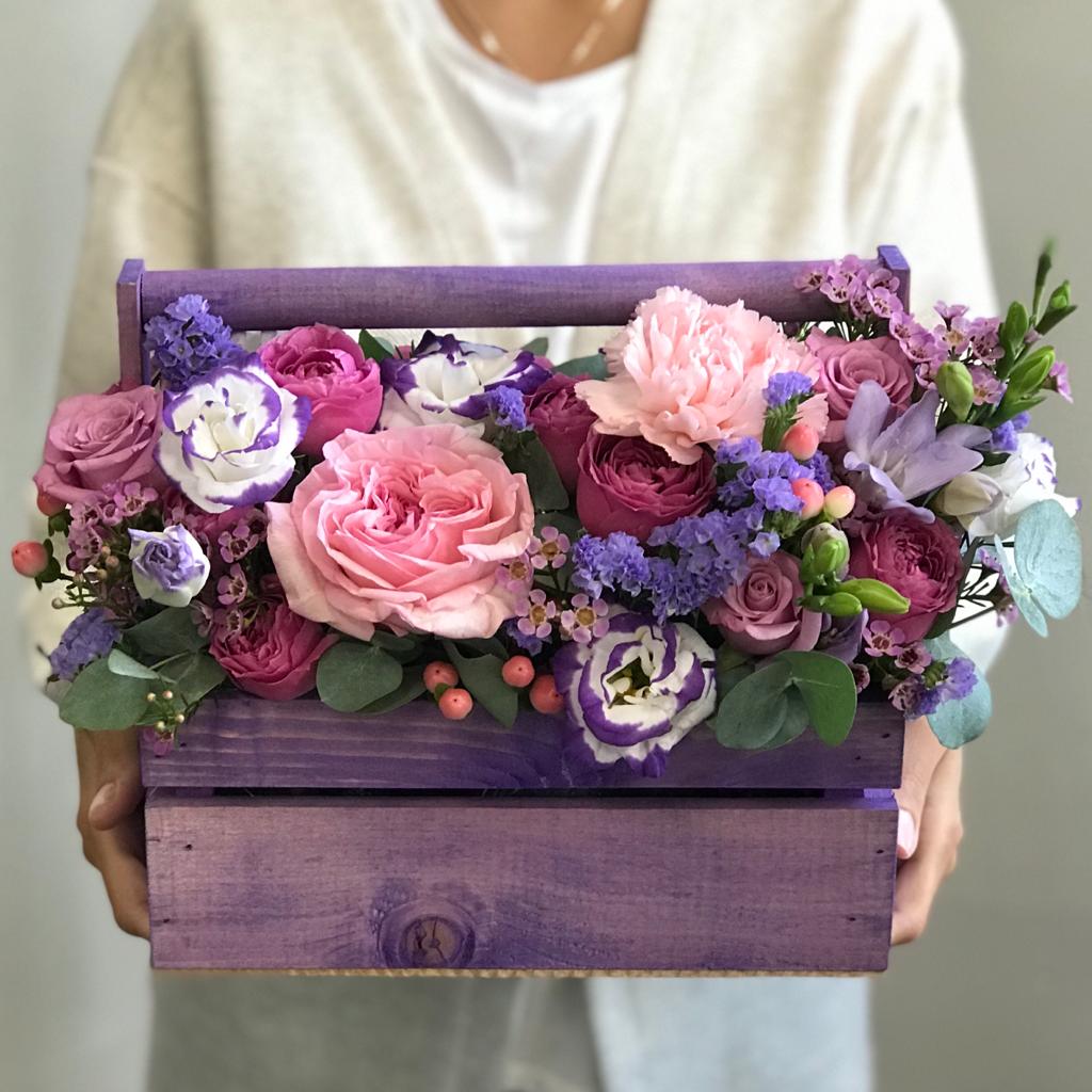Insta букеты Ящик с цветами Лиловые сны
