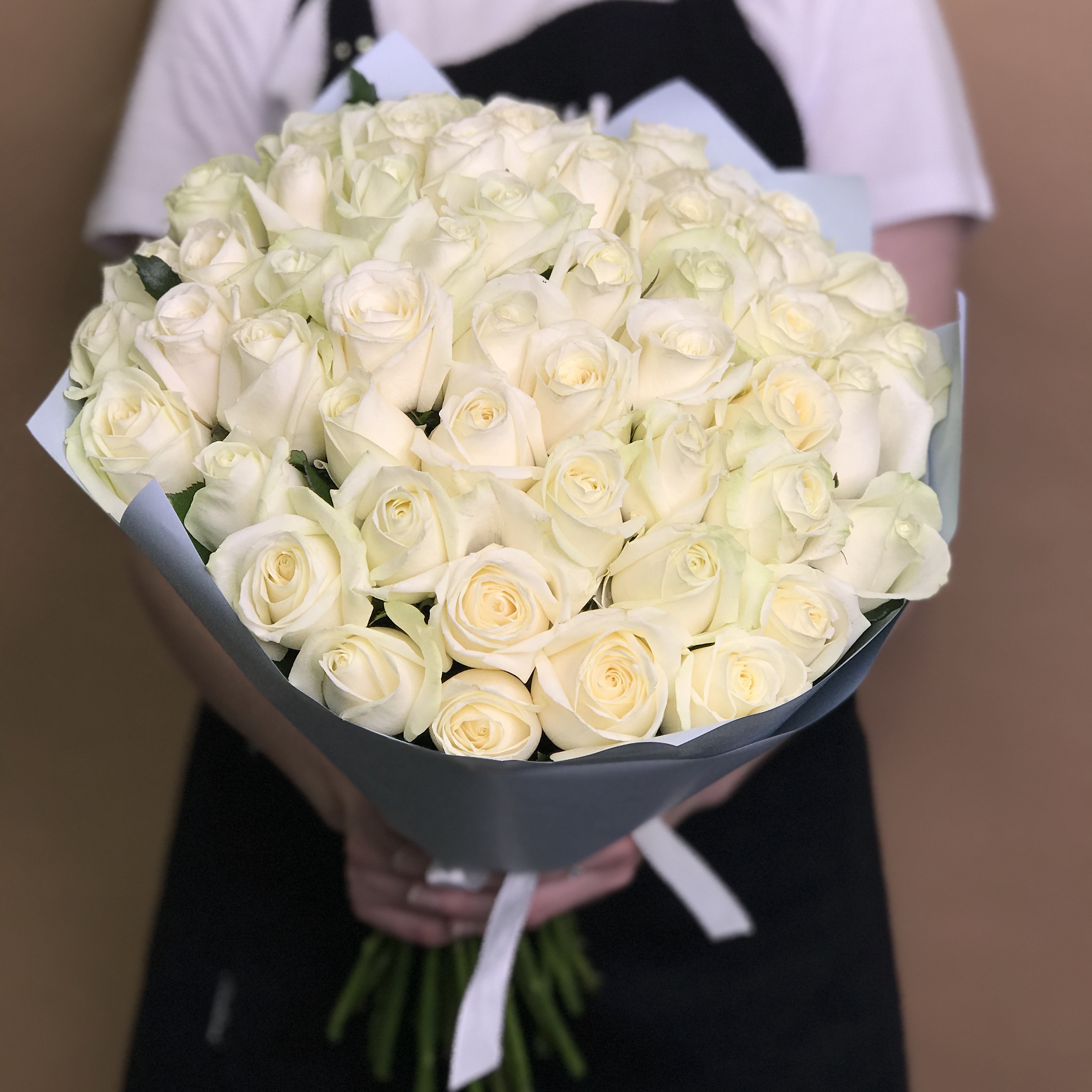 Букет из 51 белой розы (40 см) букет из 51 белой розы 60 70 см эквадор