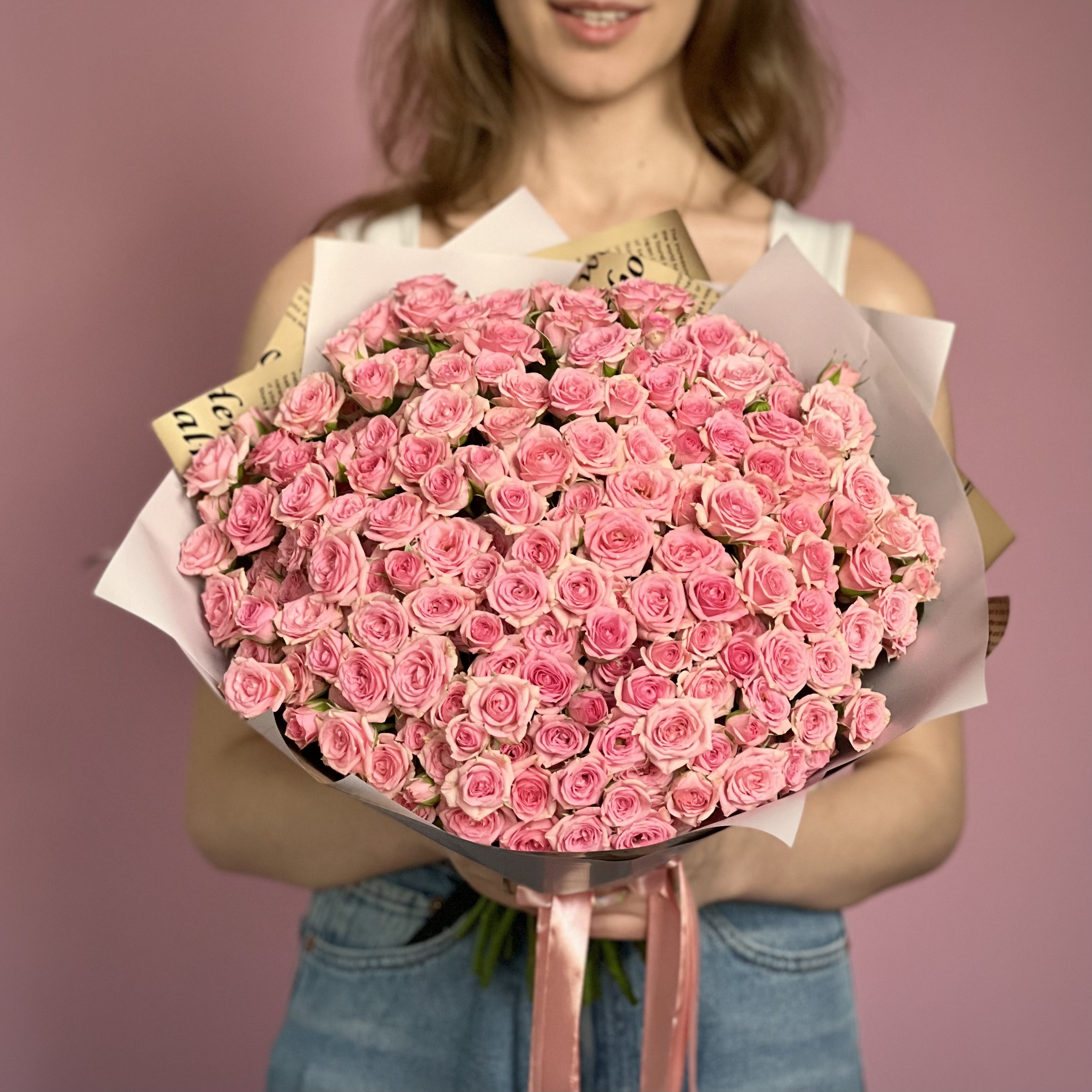 Кустовая роза Букет из 51 кустовой розовой розы