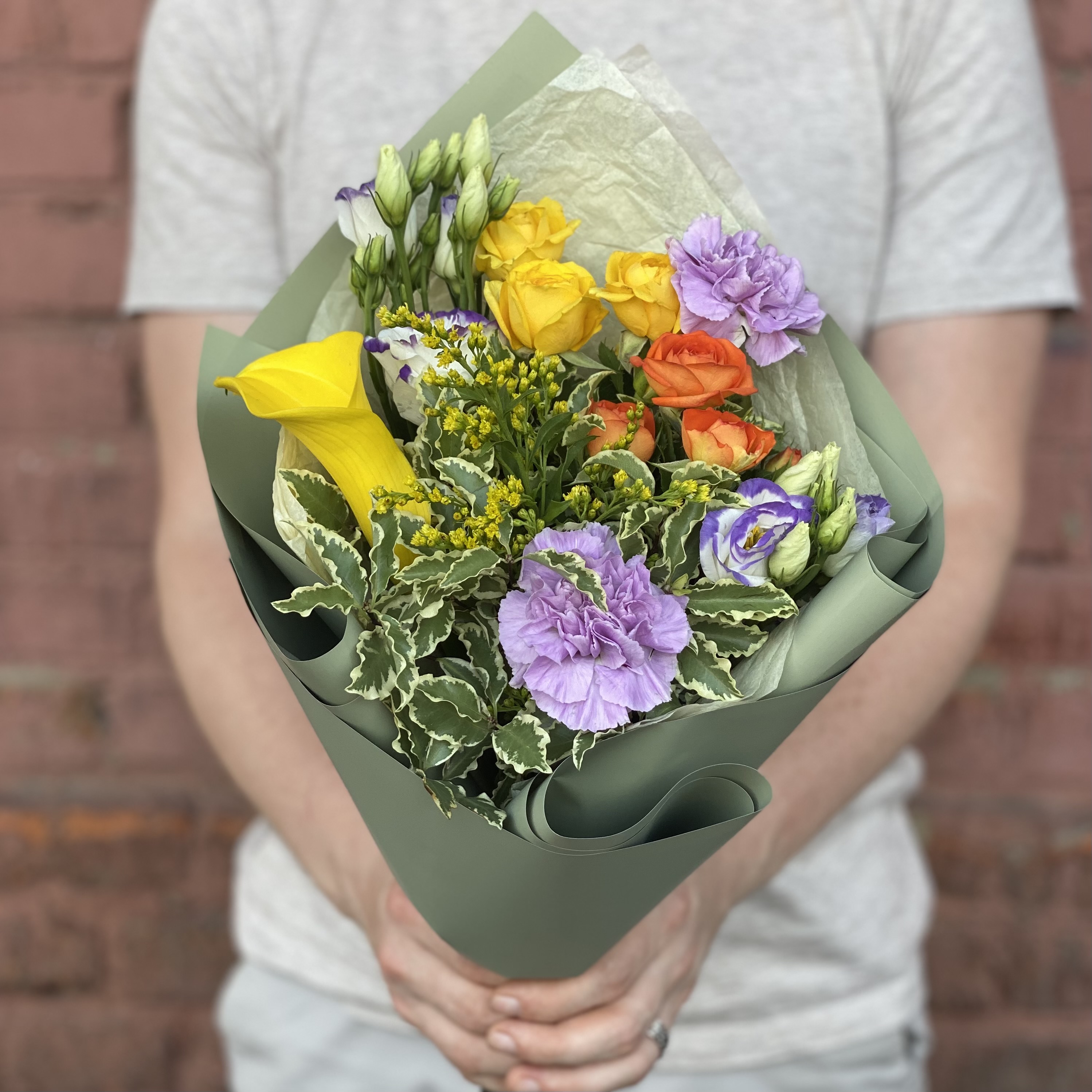 Кустовая роза Букет Ламбада