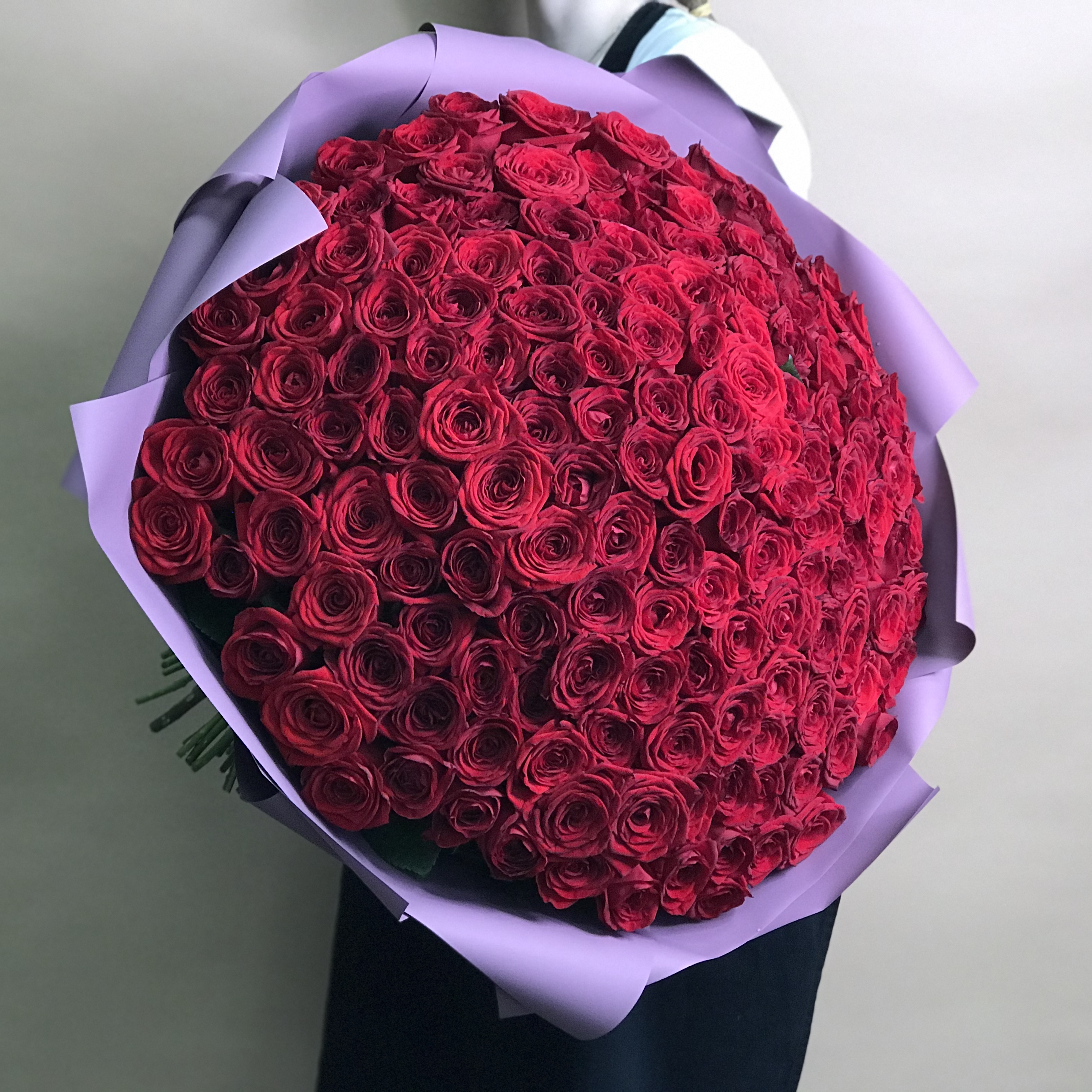 Букет из 151 красной розы (70 см)
