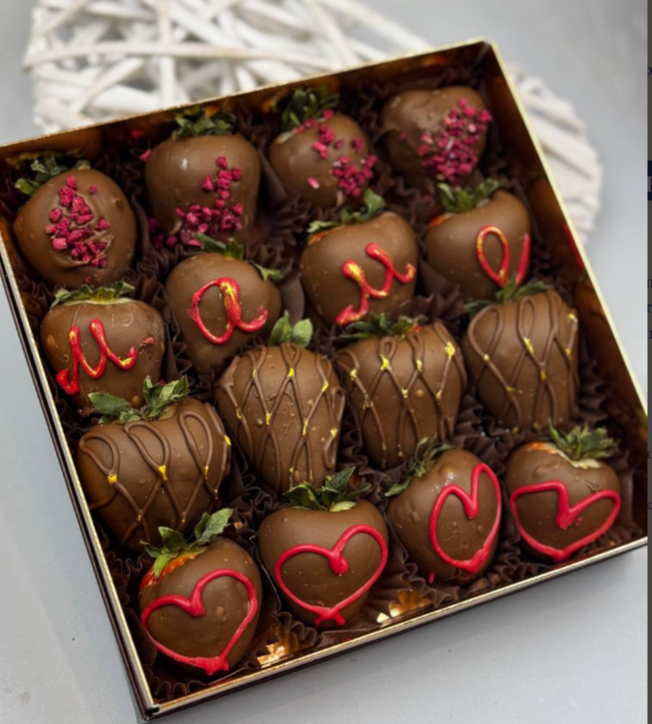 Для crm Набор из клубники в шоколаде "Маме"