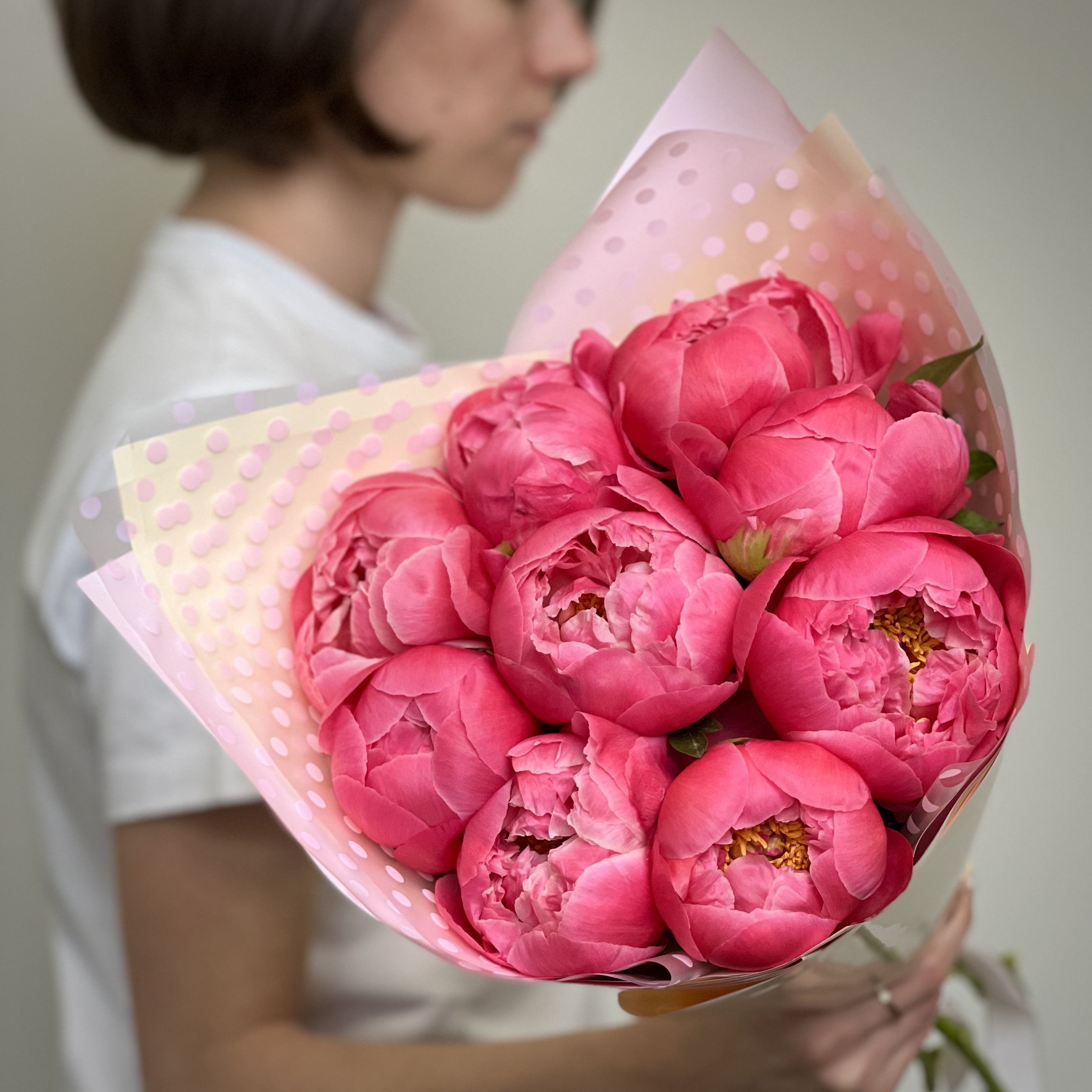 Пионы Букет из 9 коралловых пионов