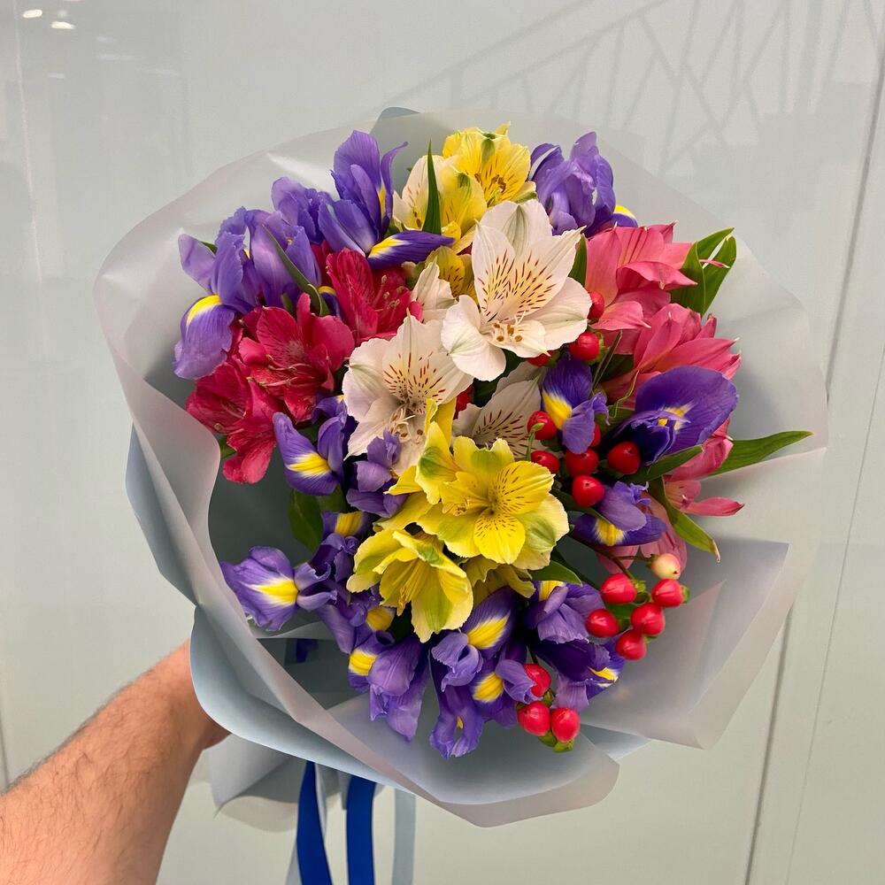 Ирисы Букет Ягодный блюз