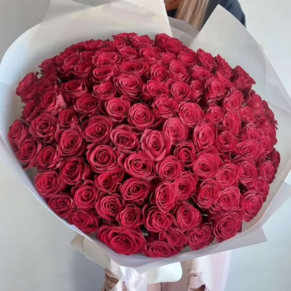 Букеты из роз Букет из 101 красной розы 40 см