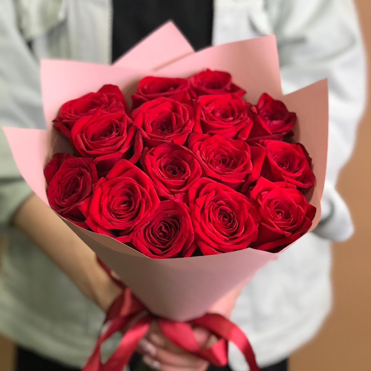 Букет из 15 красных роз (40 см) цена и фото