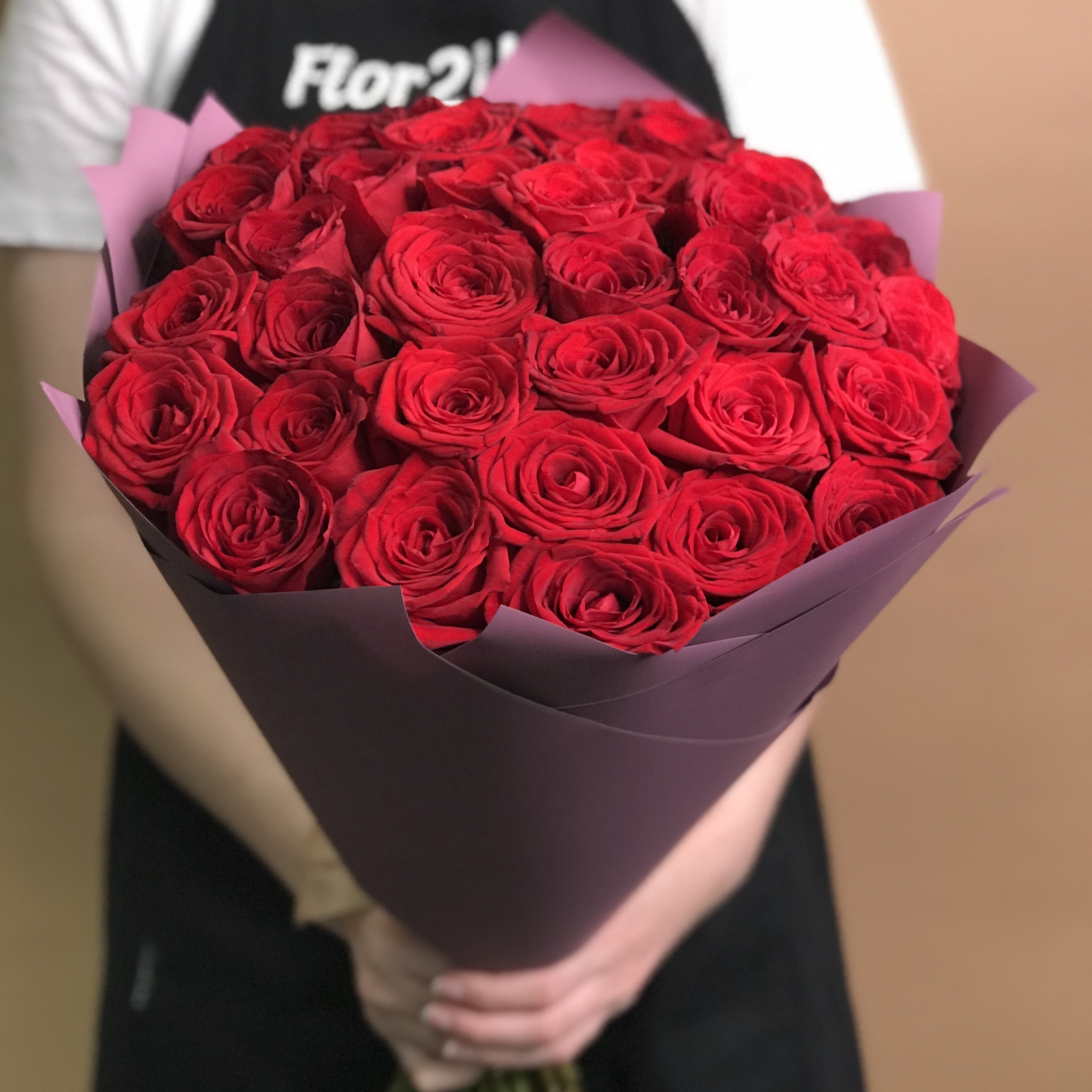 Букет из 35 красных роз (60 см) цена и фото