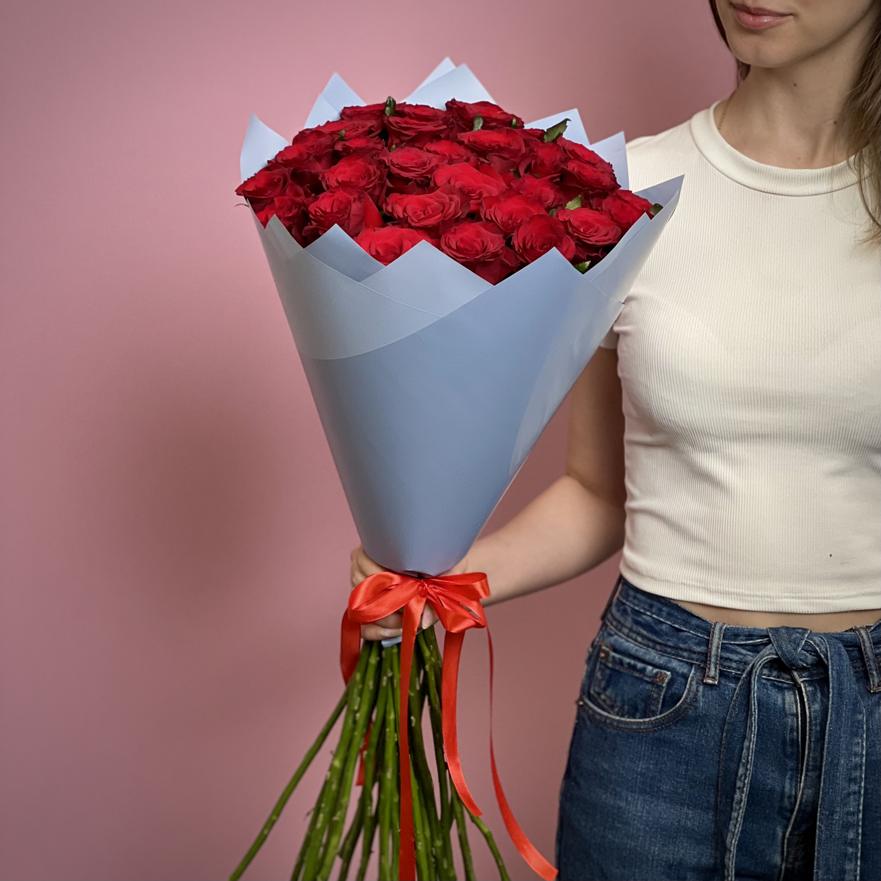 Букеты из роз Букет из 29 роз сорта Престиж (70 см)