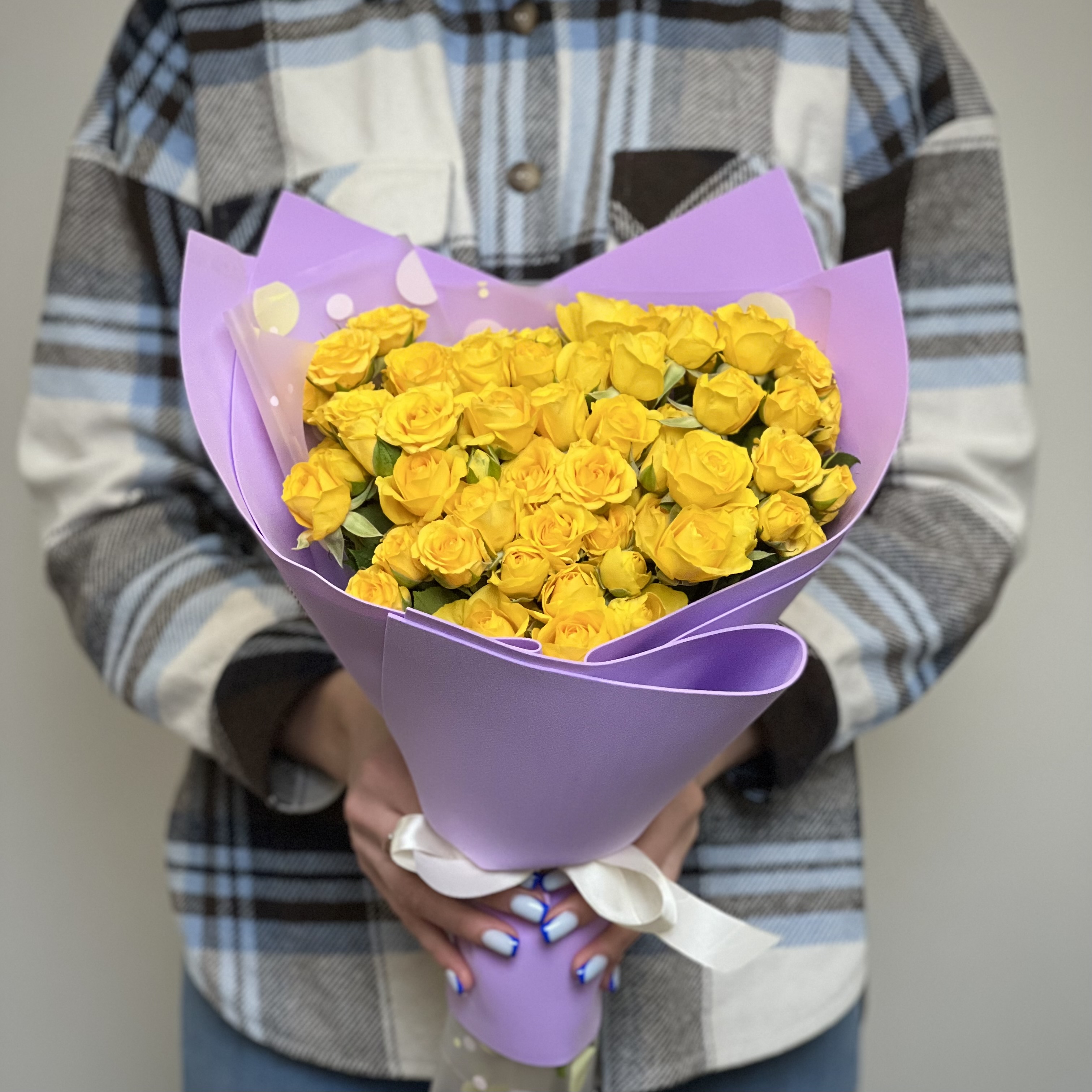 Кустовая роза Букет из 17 кустовых желтых роз