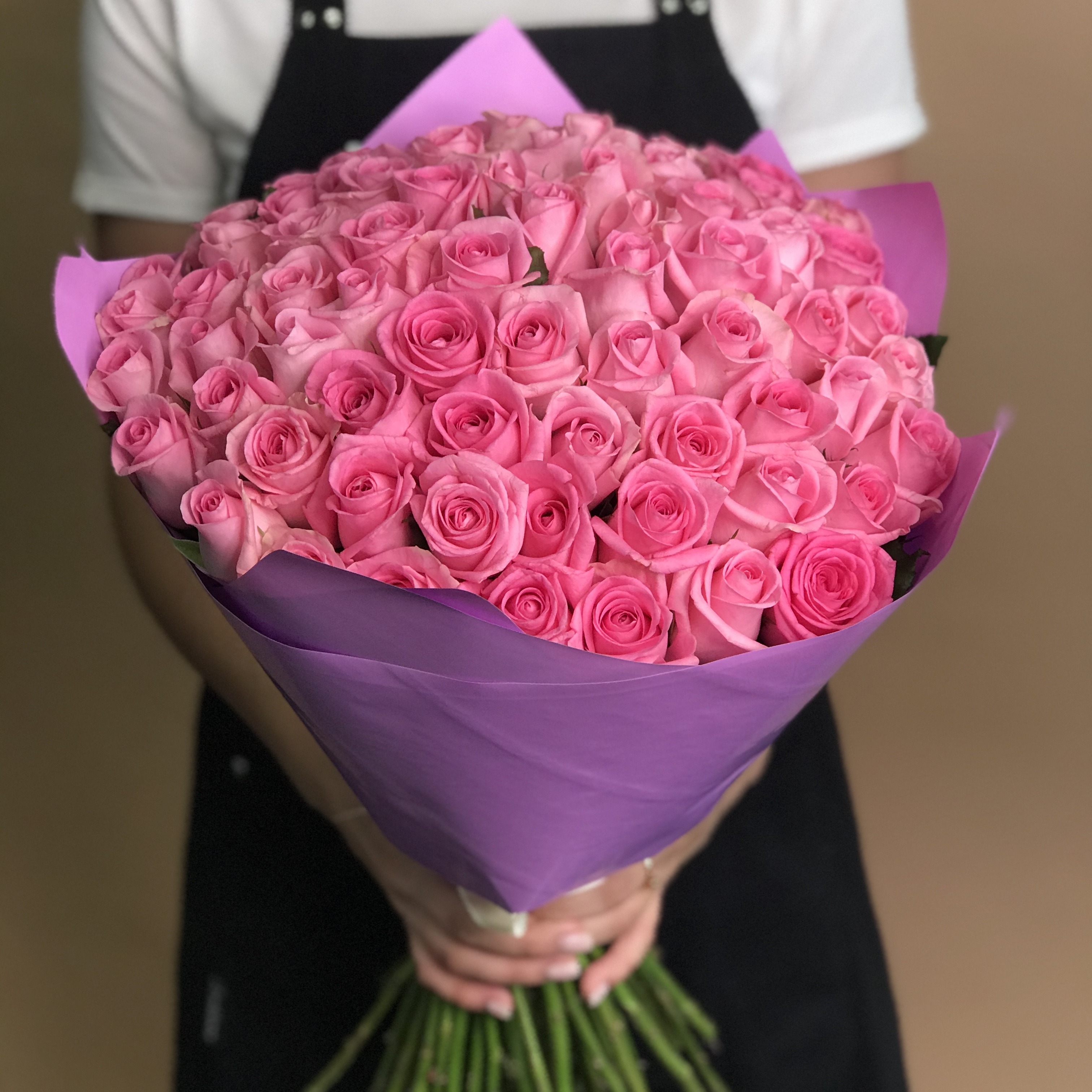 Букет из 75 розовых роз (40 см)