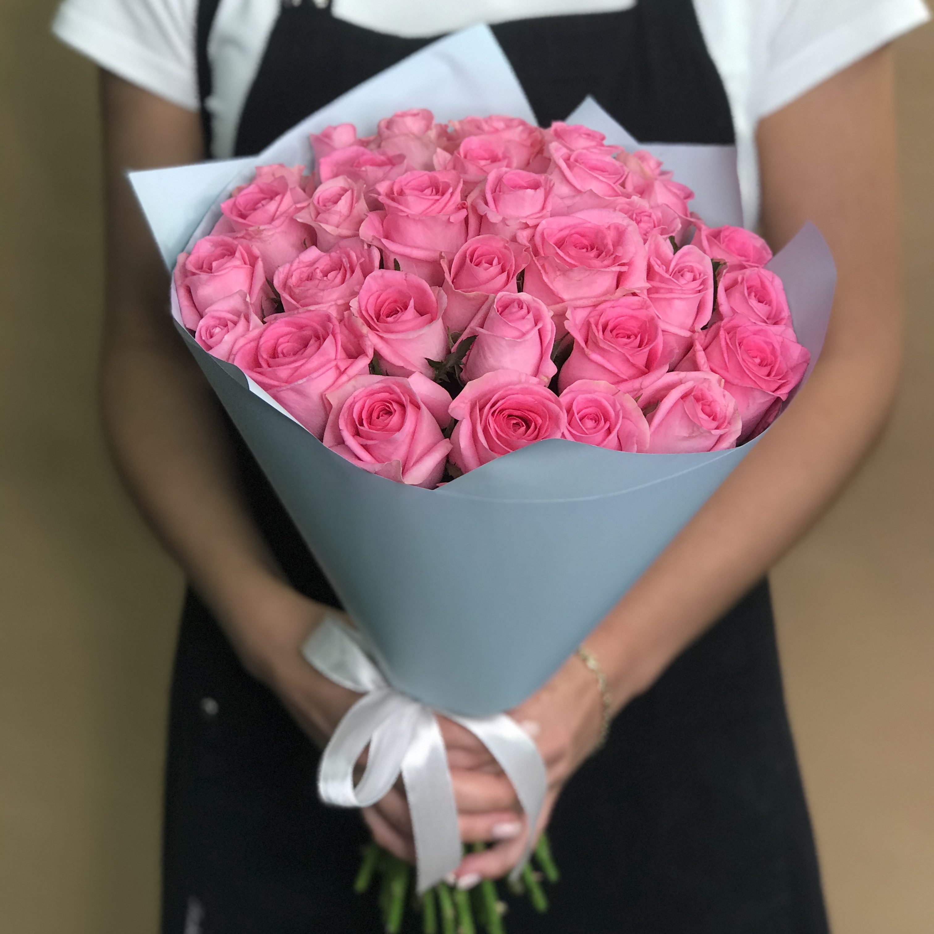 Букет из 35 розовых роз (40 см)