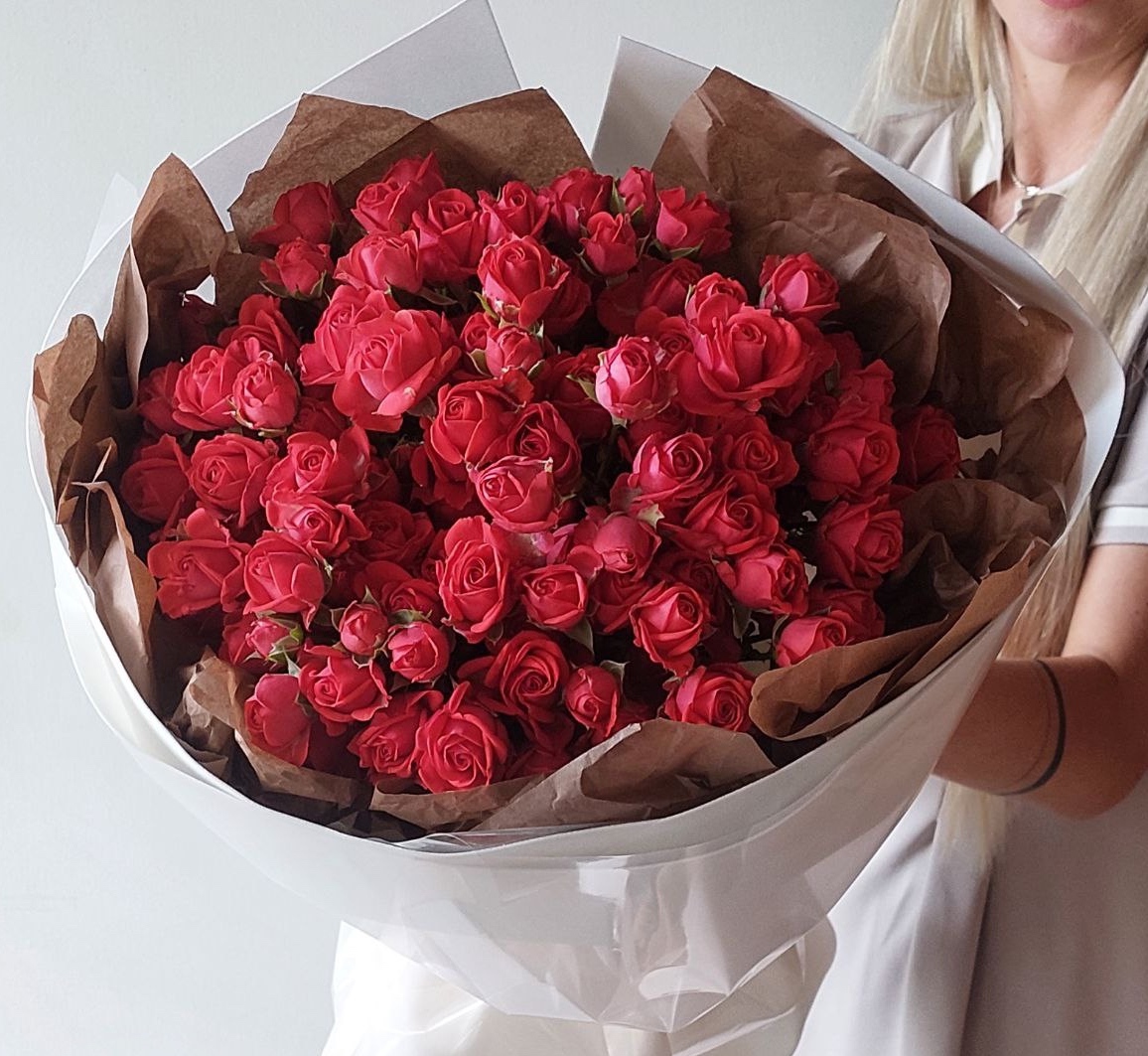 Кустовая роза Букет Краски зари