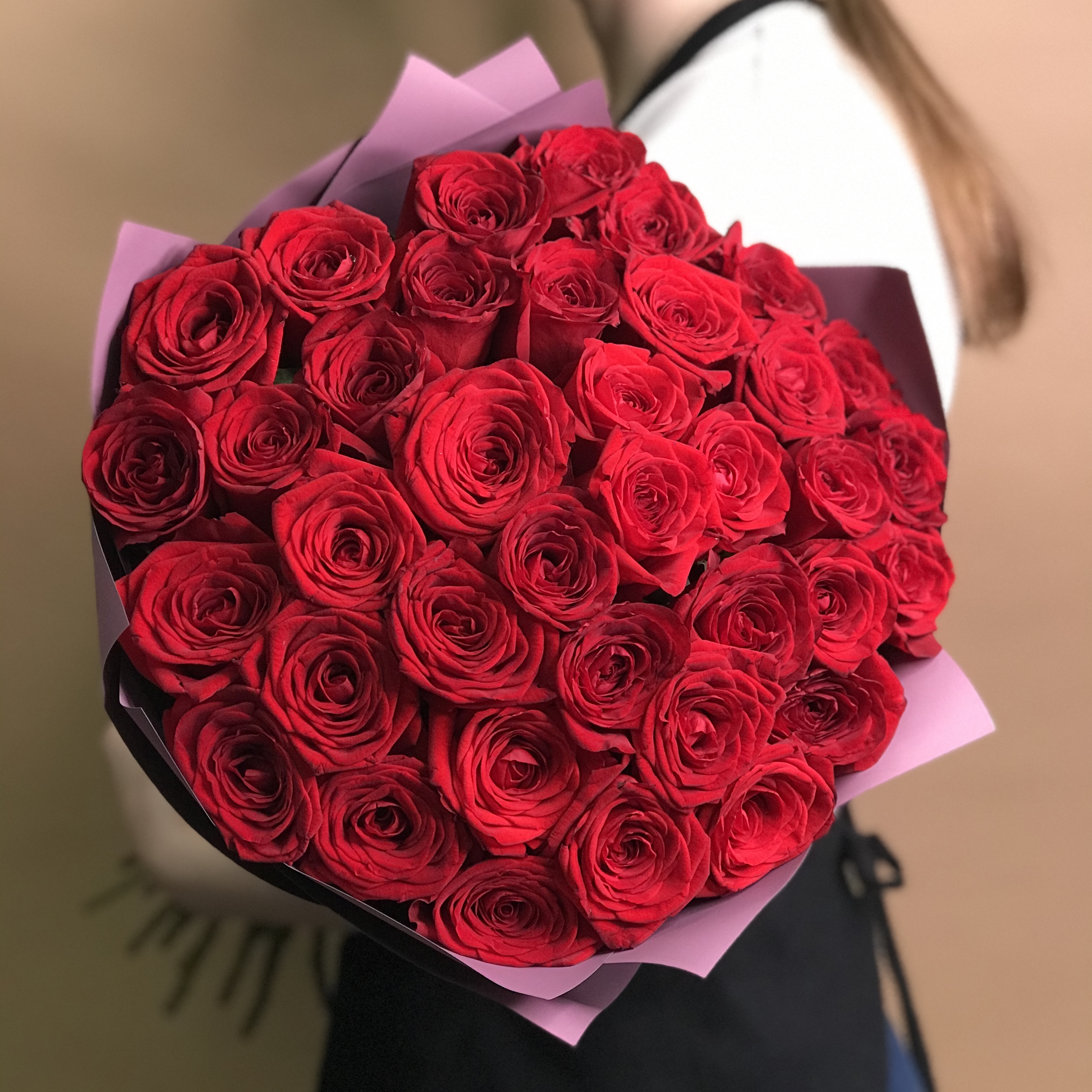 Розы Букет из 35 красных роз (60 см)