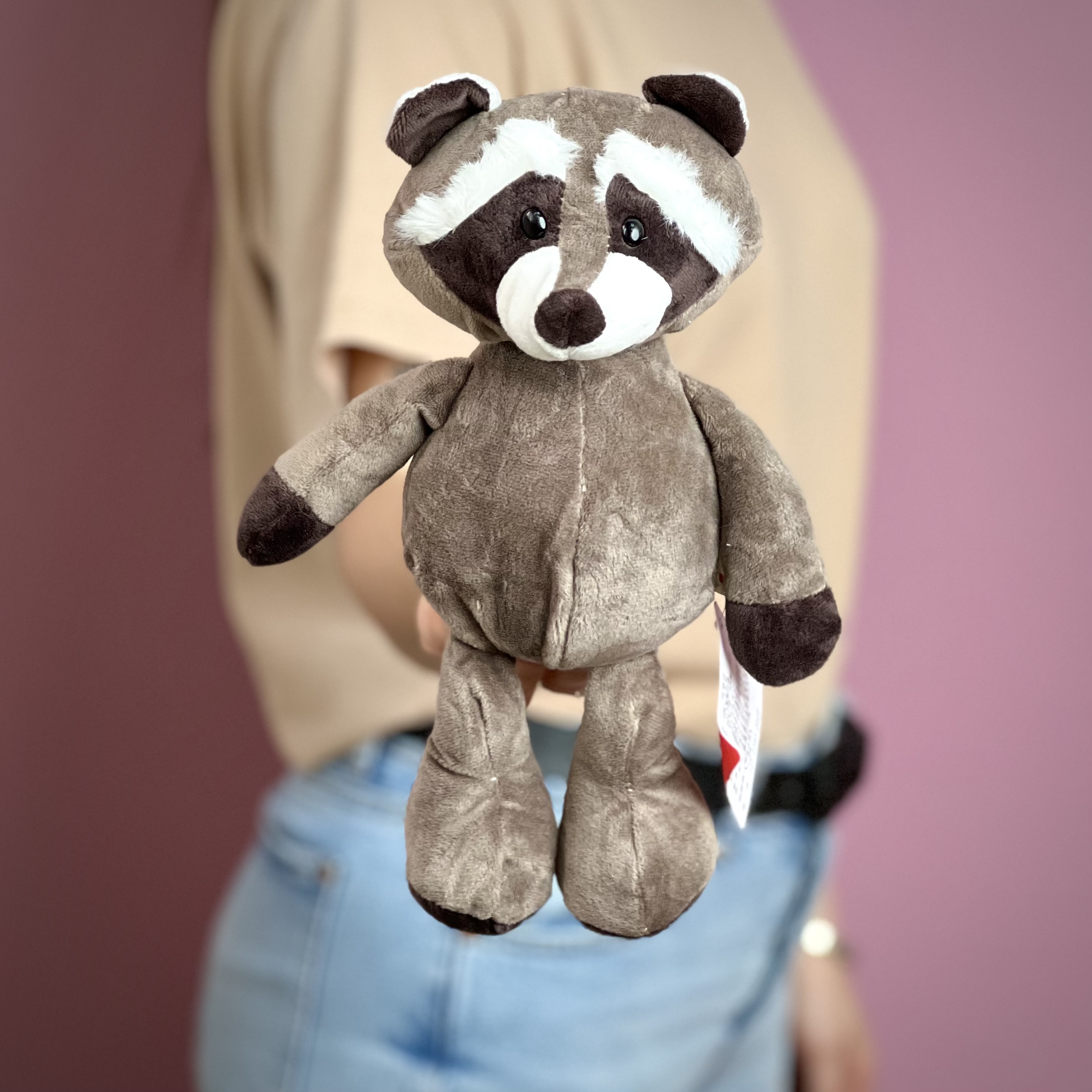 Большой плюшевый енот. Grey Raccoon Plush Toy. Купить модного плюшевого енота.