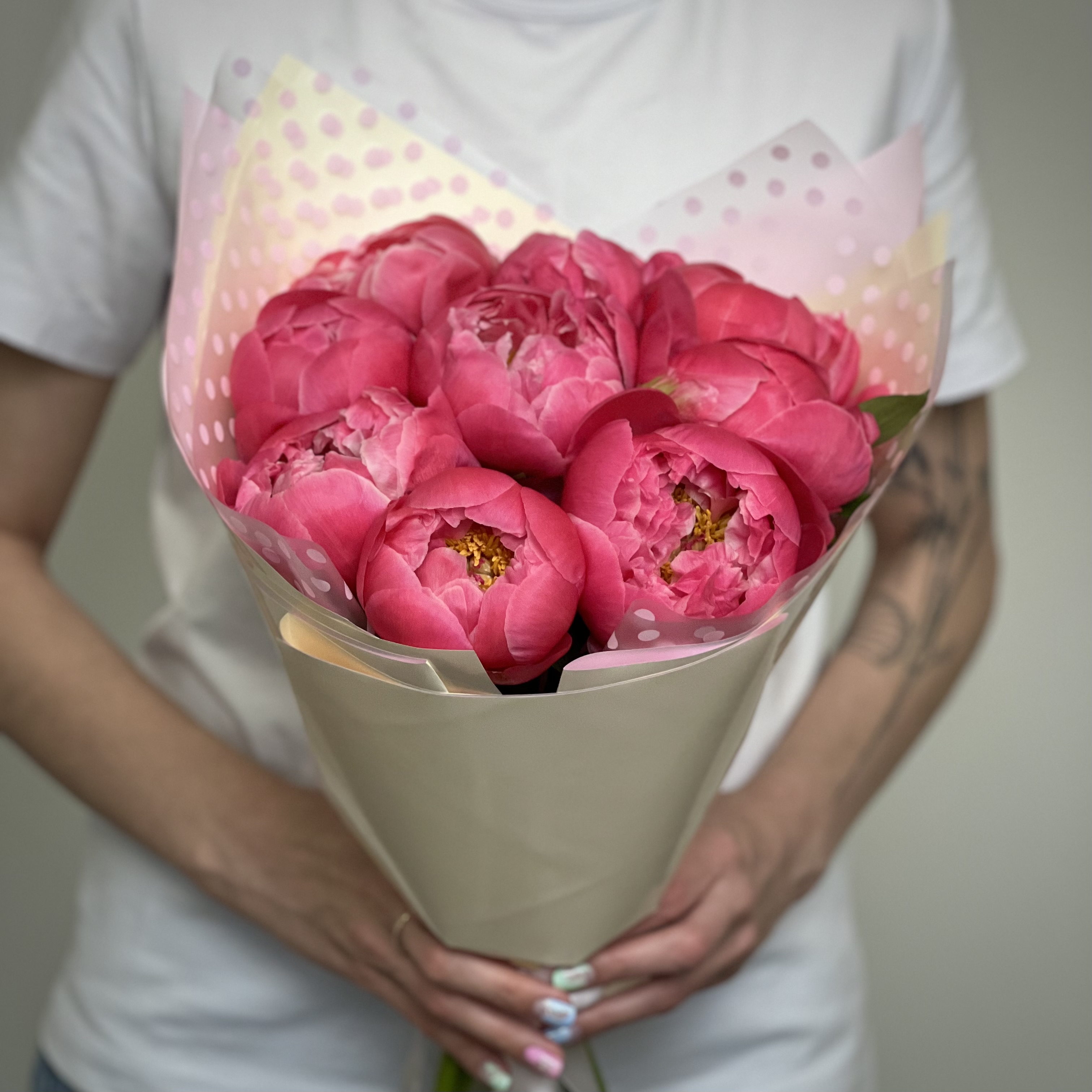 Пионы Букет из 9 коралловых пионов