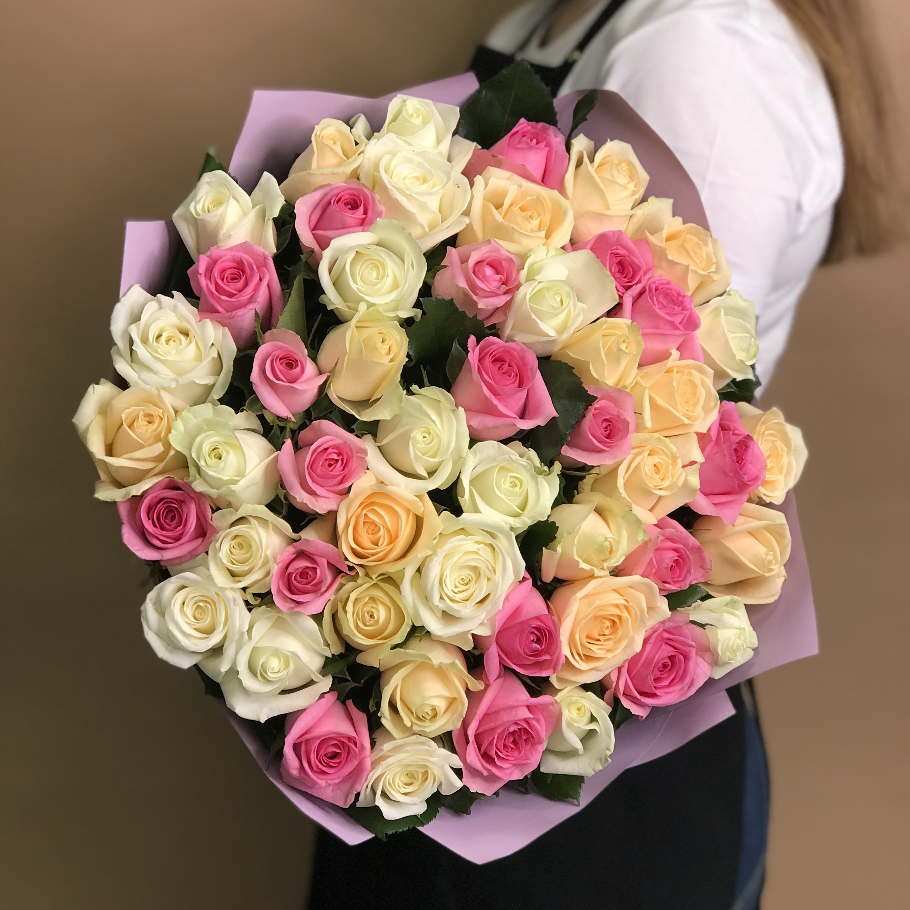 Розы Букет из роз нежный микс 51 шт. (60 см)