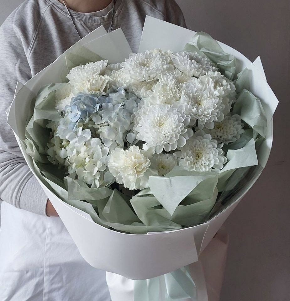Гвоздики Букет Белая луна
